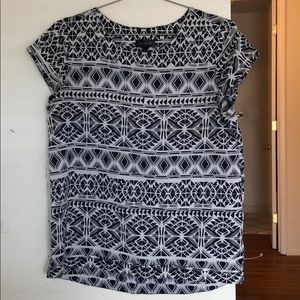 The Limited navy / white pattern blouse